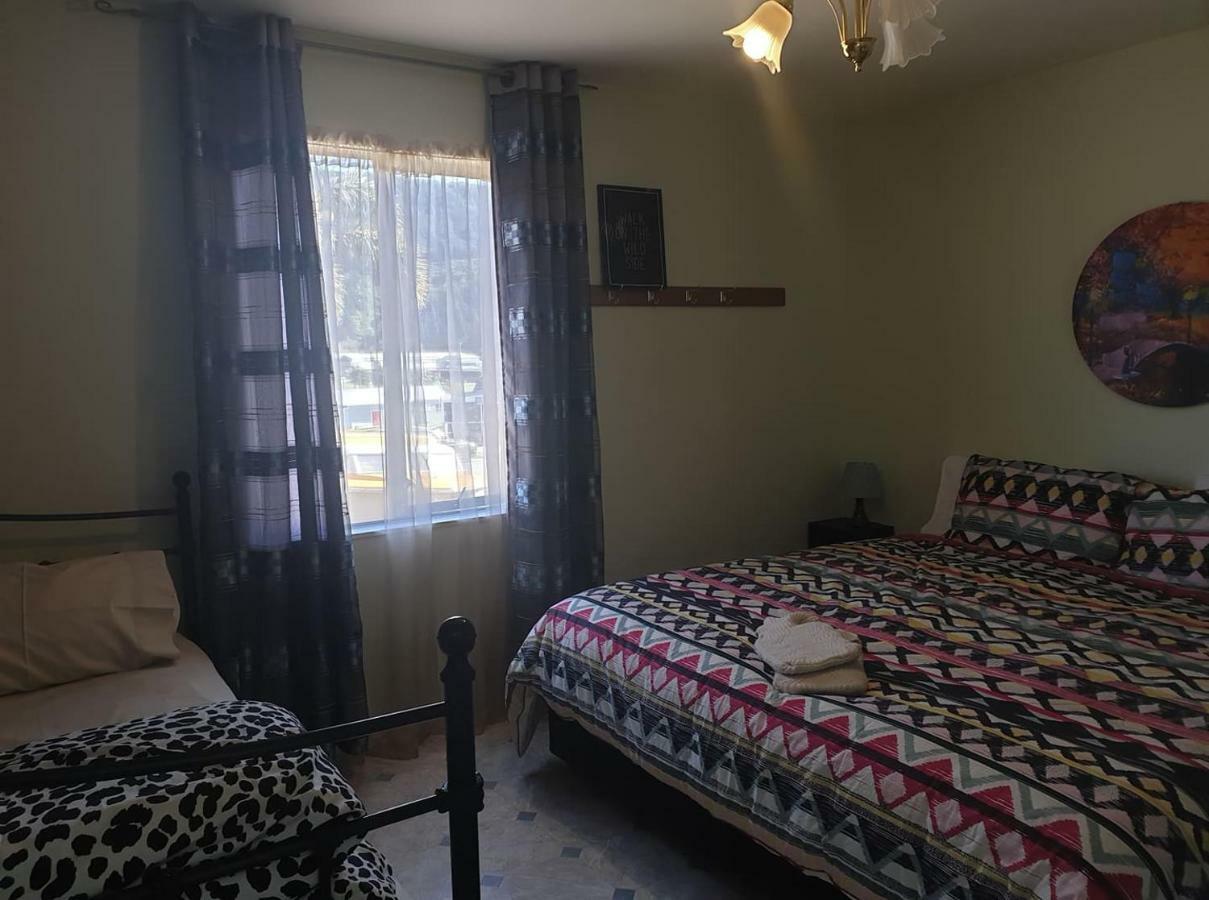 Piwaka Lodge Пиктон Экстерьер фото